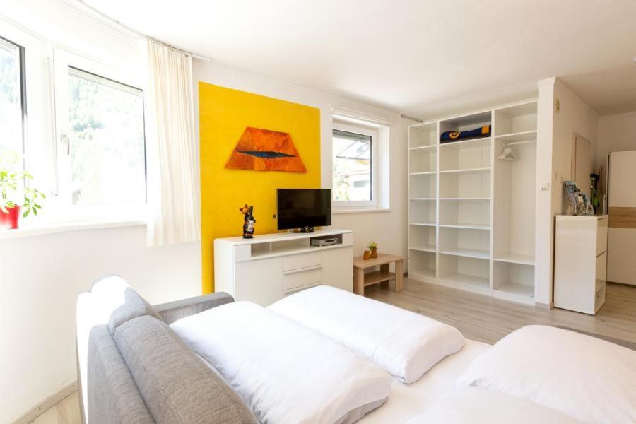 Appartements Fam. Gleinser Mirella Neustift im Stubaital Exterior photo